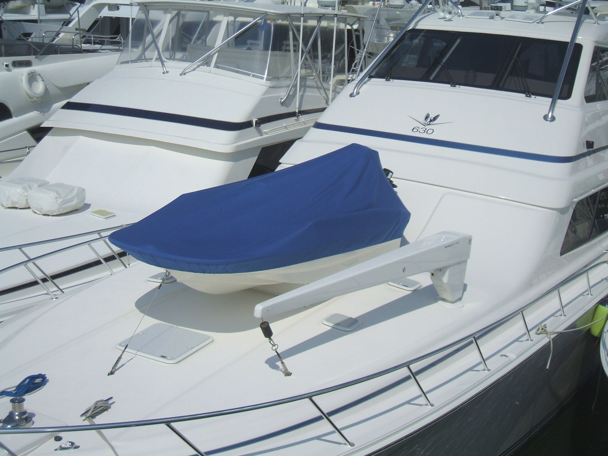 Marquipt Tender Lift Marine Equipment with Rotary Actuator